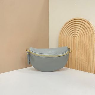Bolso riñonera piel auténtica gris 1602