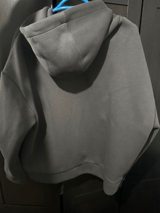 Chaqueta Zara gris con cremallera