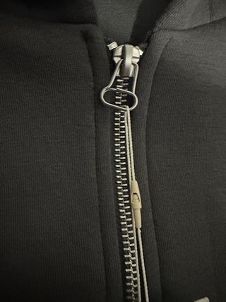 Chaqueta Zara gris con cremallera