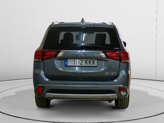 Mitsubishi Outlander PHEV Kaiteki 4WD
