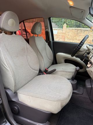 Nissan Micra automatico