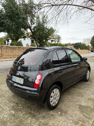 Nissan Micra automatico