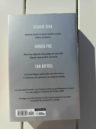 Reina Roja / Red Queen (LA TRILOGÍA REINA ROJA)...