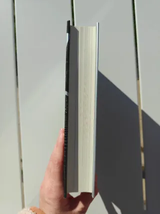 Reina Roja / Red Queen (LA TRILOGÍA REINA ROJA)...