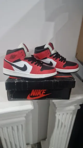 Botas Nik Rojas y Blancas