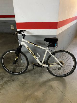 Bicicleta Schwinn Blanca