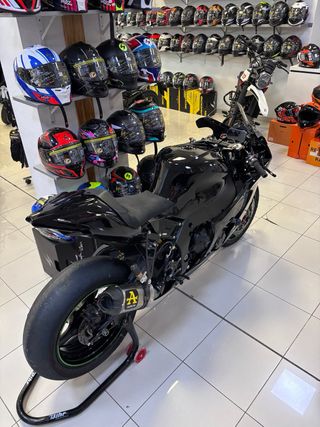 Kawasaki ZX10R 2024