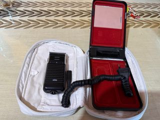 Rasoio Elettrico Braun con Custodia