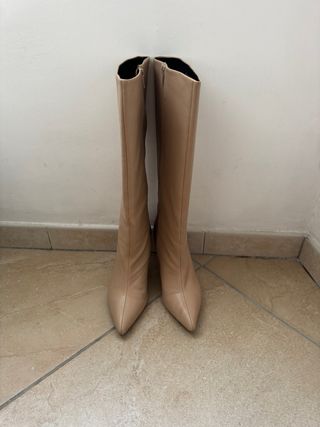 Stivali ASOS pelle beige tacco alto