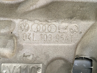 Tapa motor Seat 04L103954T