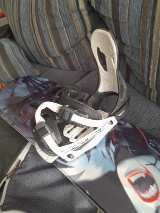 Tabla Snowboard 165 + Fijaciones Automáticas