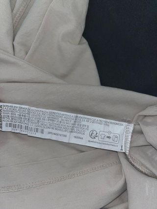 Camiseta beige-crema Bershka T.XS