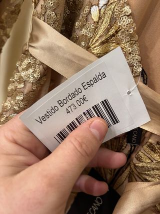 Vestido Matilde Cano largo bordado, sin devolución