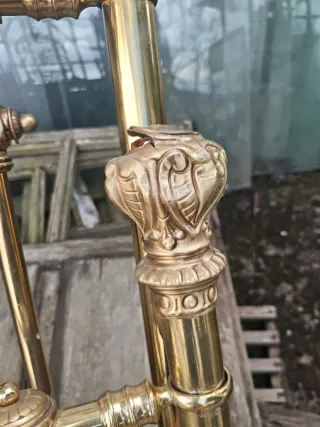 Cabecero de latón antiguos