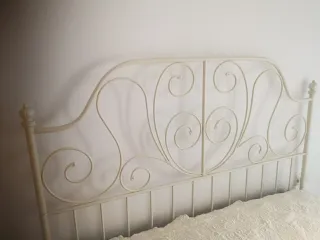 Cama 135cm Ikea con medidas en 1 de las fotos