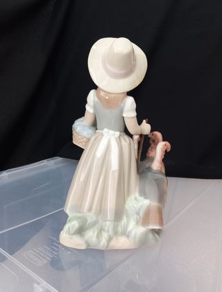 Porc. Lladro - Statua "Ragazza con tacchini"