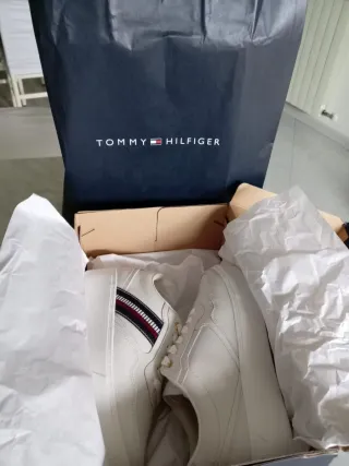 Scarpe Tommy Hilfiger bianche
