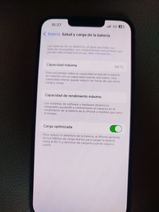 iPhone 14  128GB.   84% de salud de batería.
