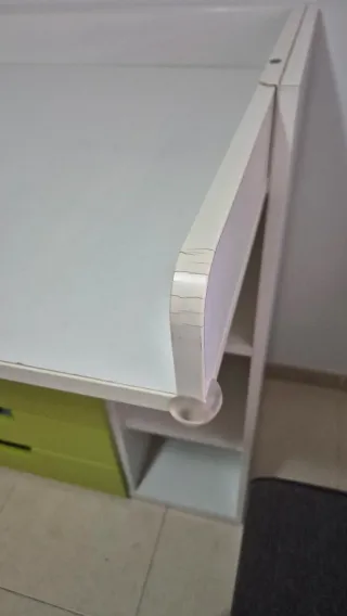 Cajonera / Cambiador Ikea blanco y verde
