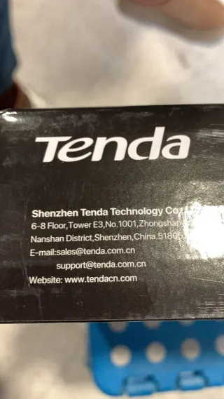 Switch Tenda TEG1116M Gigabit 16 Puertos