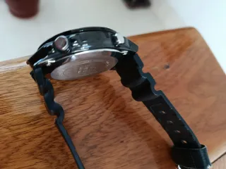Casio Edifice Cronógrafo Negro Dorado