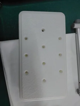 Assento de banho com apoios