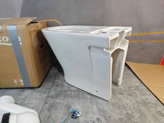 Roca,The Gap,ROUND - Taza Rimless con salida dual