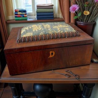 Antica scatola da lavoro noce fine '800