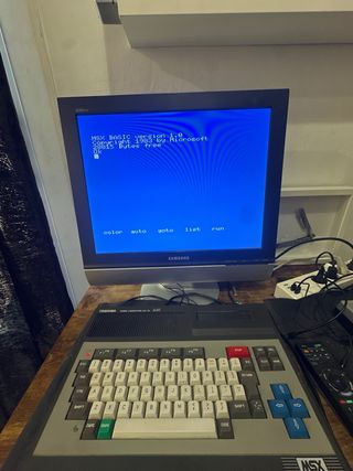 Computer Toshiba HX-10 64kb MSX