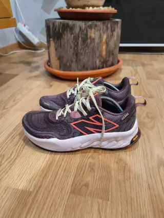 Zapatillas New Balance Hierro V8 Mujer