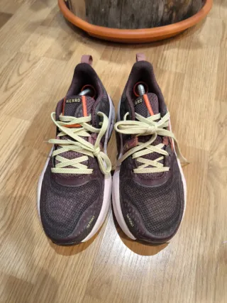 Zapatillas New Balance Hierro V8 Mujer