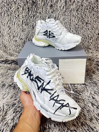 Balenciaga Runner Graffiti Blancas