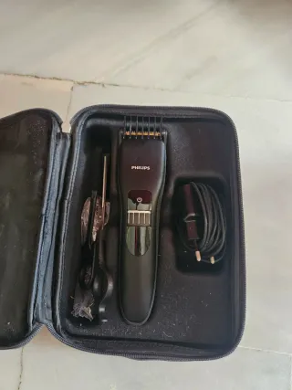 Cortadora de pelo negra