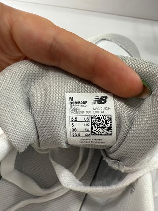 New Balance BB550ESC Unisex Gris Blanco