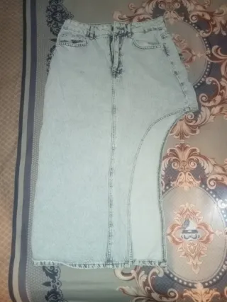 Falda vaquera larga asimétrica