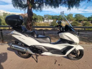 HONDA SW-T400CC SILVER WING ITV 2027