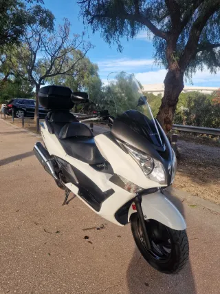 HONDA SW-T400CC SILVER WING ITV 2027