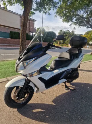 HONDA SW-T400CC SILVER WING ITV 2027