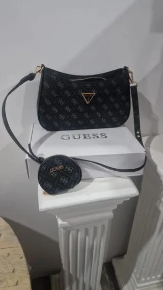 Bolso Gues Negro y Dorado