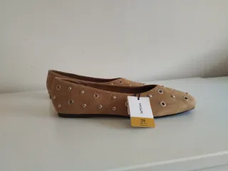 Zapatos planos mujer tachuelas