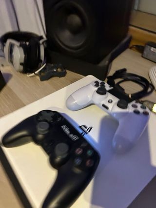 Consola PS4 Pro 1TB Blanca