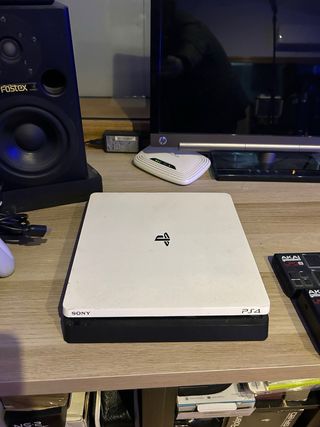 Consola PS4 Pro 1TB Blanca