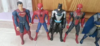 Lote 8 Figuras 30cm: Spiderman, Batman, Superman
