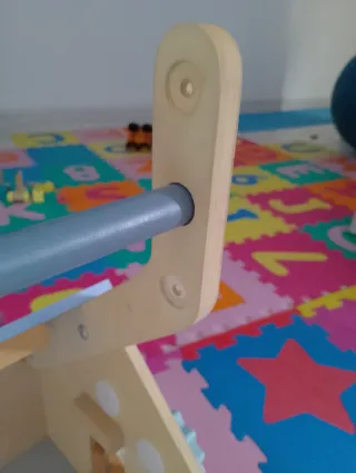 Caminador de madera para bebés