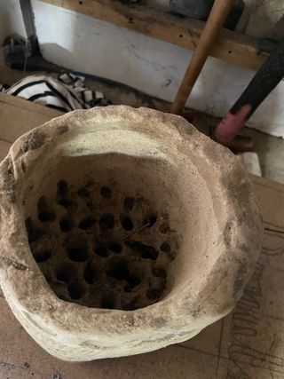 Estatua antigua hecha a mano