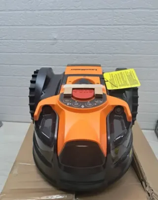 Robot cortacésped LawnMaster VBRM16