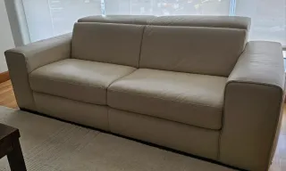 Sofá Natuzzi 3 plazas beige piel,respaldo reclinab