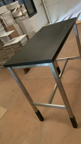 Mesa moderna madera y metal