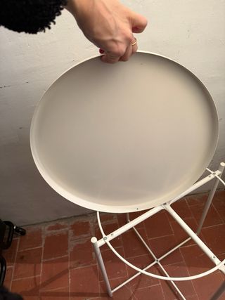Mesa auxiliar redonda blanca
