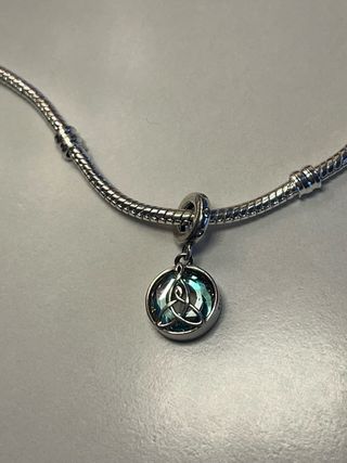 Charm madre e hija con nudo Celta.Plata. Nuevo